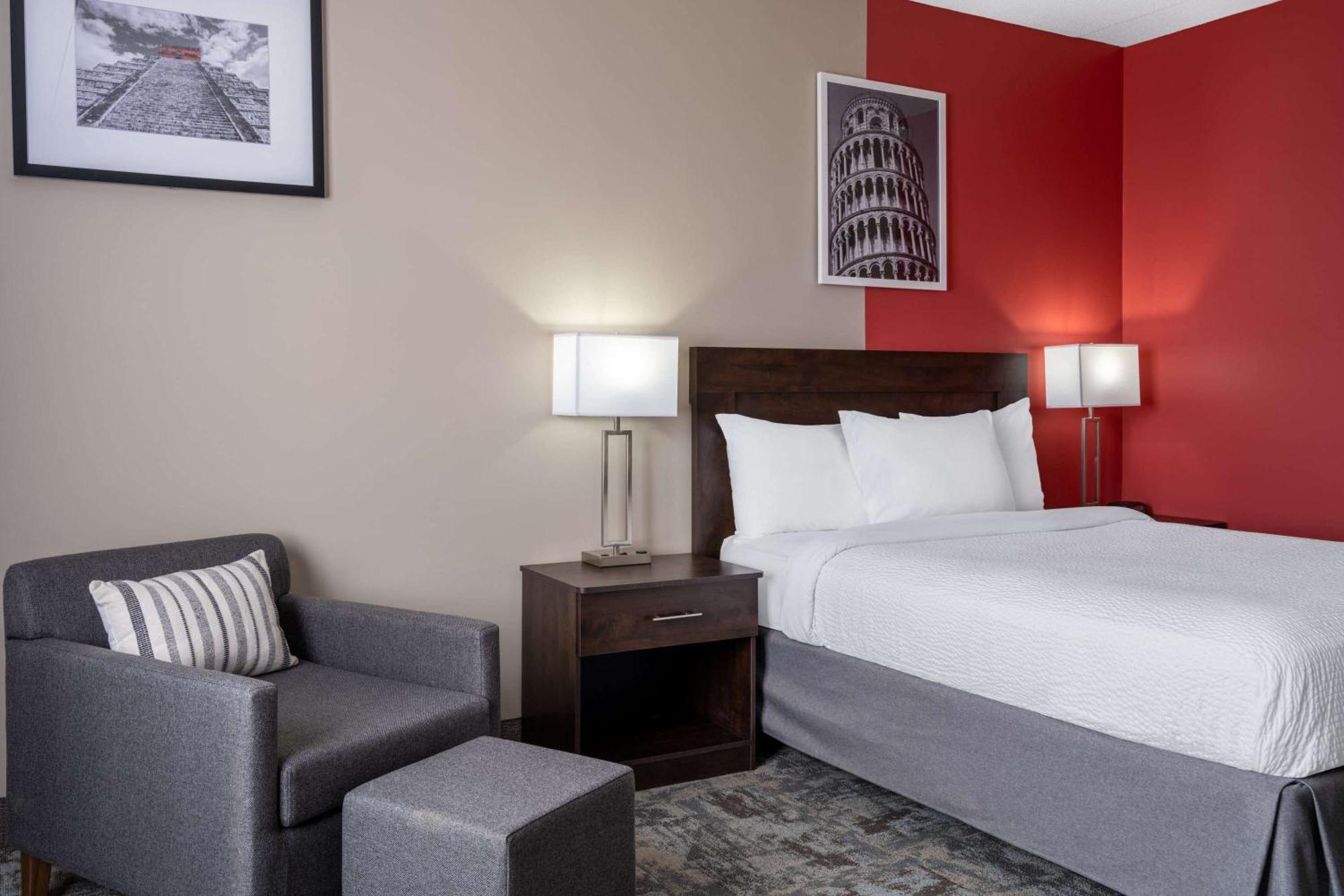 Ramada By Wyndham Thunder Bay Airlane Hotel Екстер'єр фото
